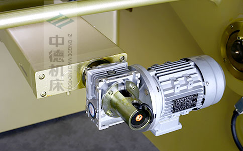 ZDS-832后檔料減速電機(jī)，質(zhì)量好，模擬運(yùn)算定位速度快.jpg